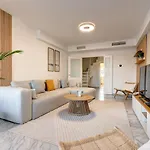 Bright Nordic Style Penthouse In Beachside Μαρμπέλλα