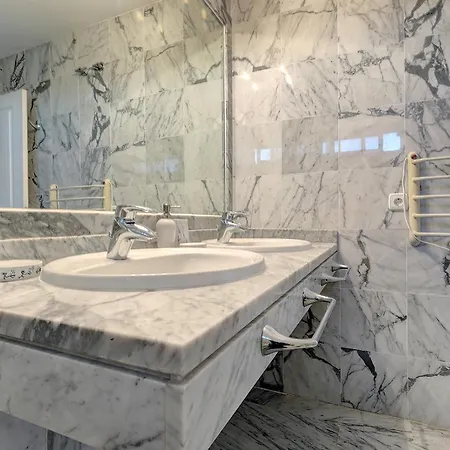 Апартаменты Bright Nordic Style Penthouse In Beachside Марбелья