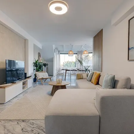 公寓 Bright Nordic Style Penthouse In Beachside *