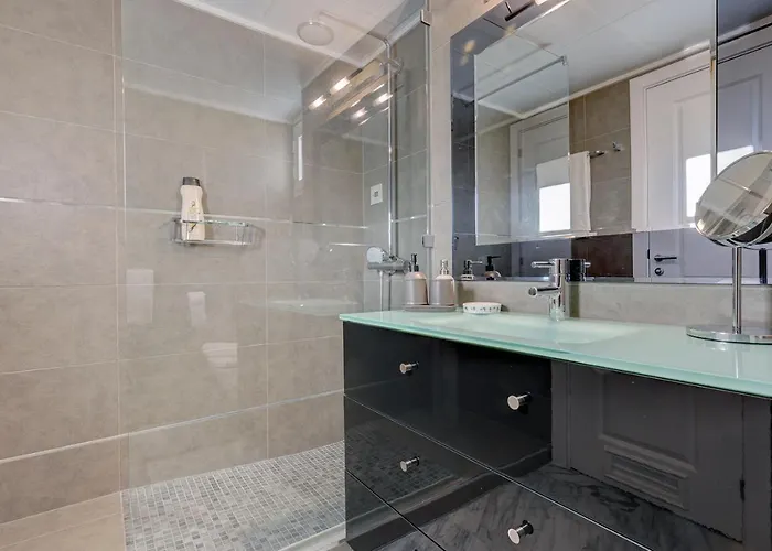 Bright Nordic Style Penthouse In Beachside アパート *