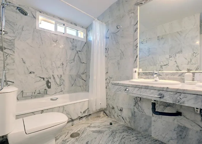 Appartamento Bright Nordic Style Penthouse In Beachside