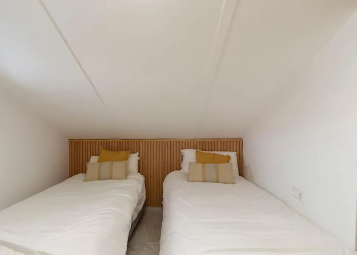 아파트 Bright Nordic Style Penthouse In Beachside 마르베야