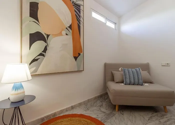 Апартаменти Bright Nordic Style Penthouse In Beachside