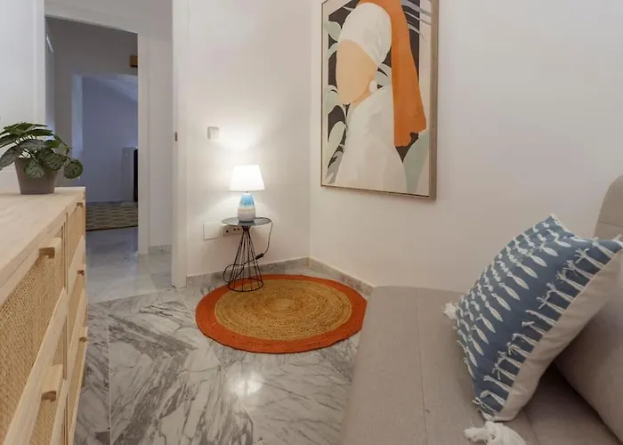 아파트 Bright Nordic Style Penthouse In Beachside 마르베야